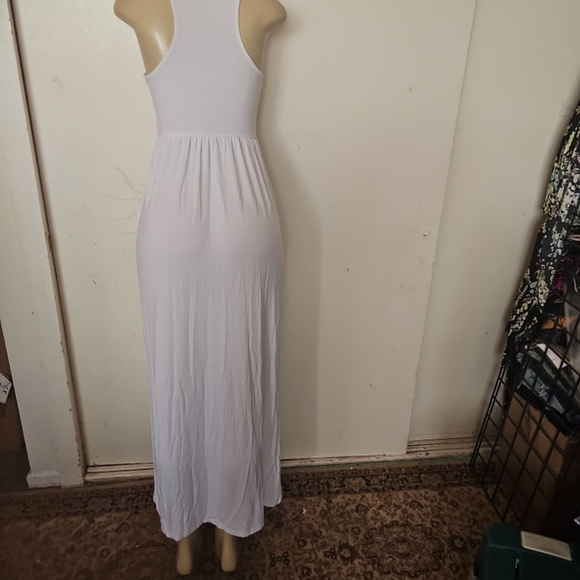 Forever New White Sleeveless Maxi Dress - Picture 3 of 4
